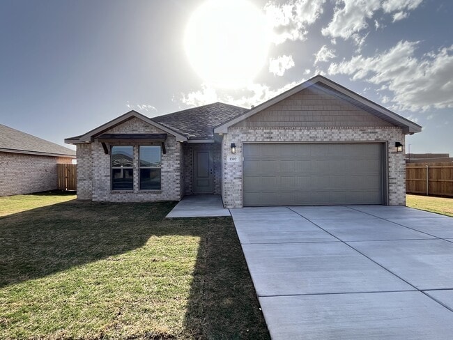Building Photo - 1302 Ross Ave Rental