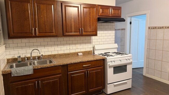 Photo - 2117 N Lockwood Ave
