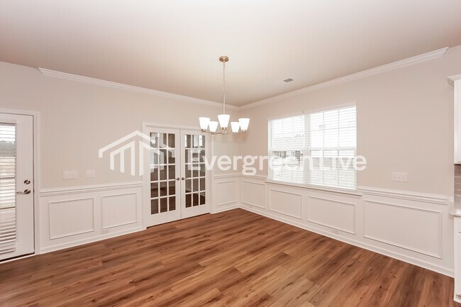 Photo - 6496 Fairfax Ct