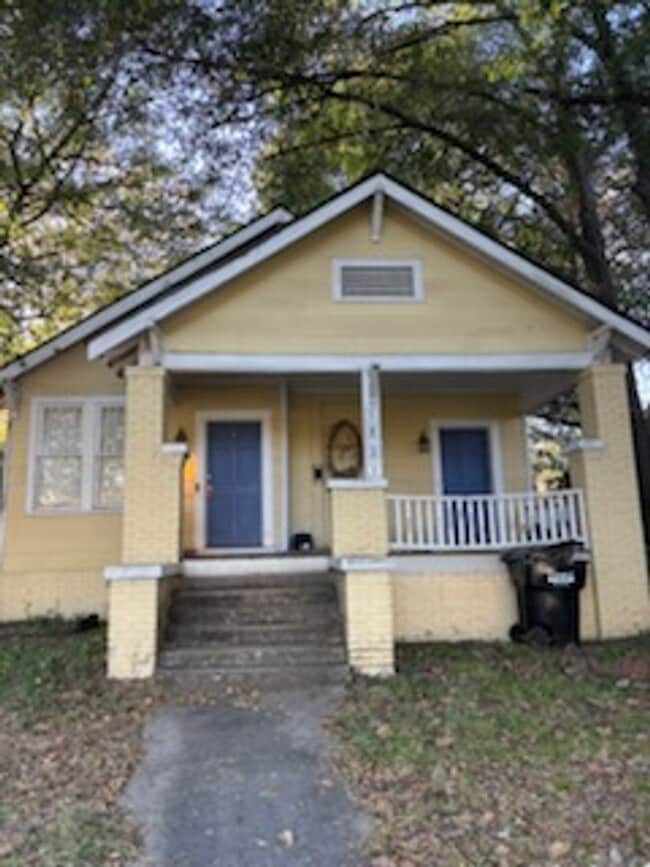 Building Photo - 1821 17th Ave Rental