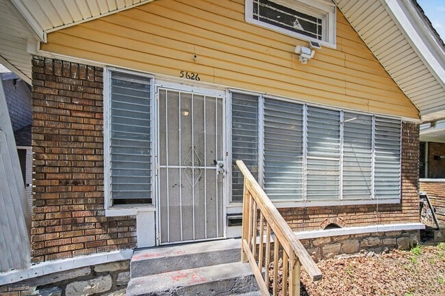 Photo - 2 Bed, One Bath House Near UMKC!