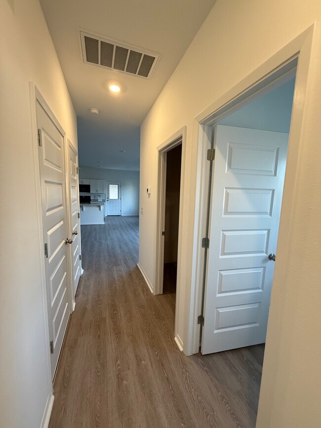 Photo - 6716 Memphis