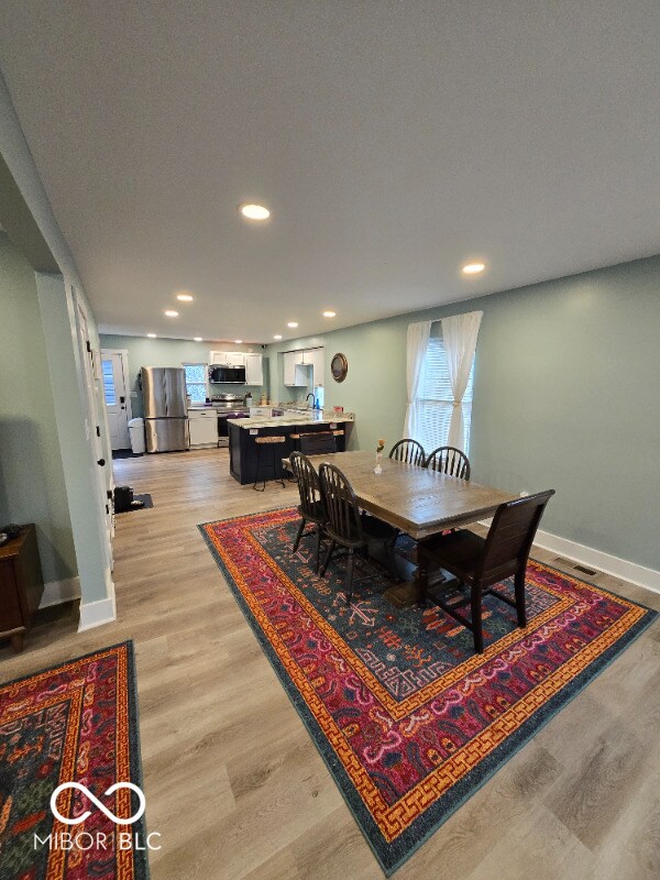 Photo - 133 Hoefgen St