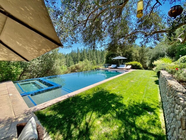 Building Photo - 3594 Silverado Trail N