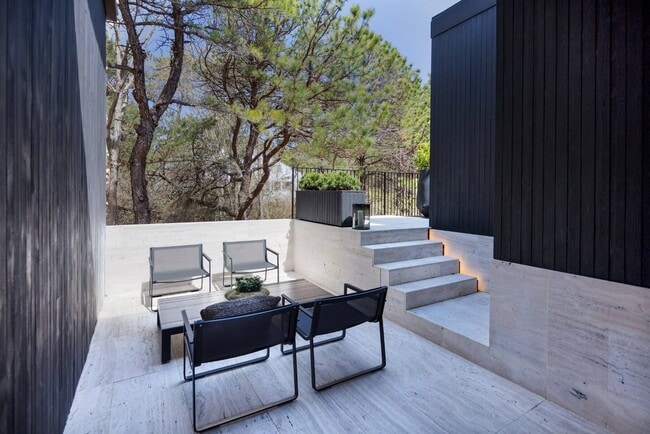 Photo - 31 Gilberts Path