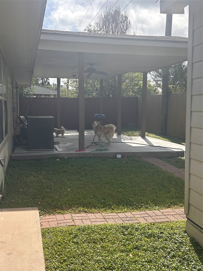 Photo - 7811 Fall Glen Dr