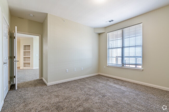 2BR, 2BA - B4
