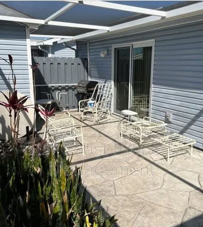 Photo - 3300 Loveland Blvd