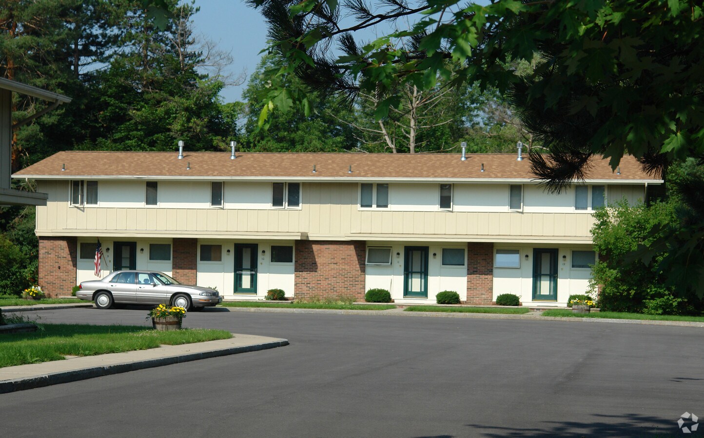 Photo - 150 Kasson Rd