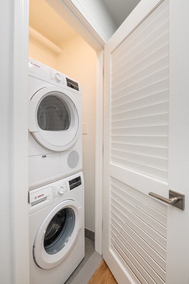 Photo - 1410 Columbia Rd Unit 17H