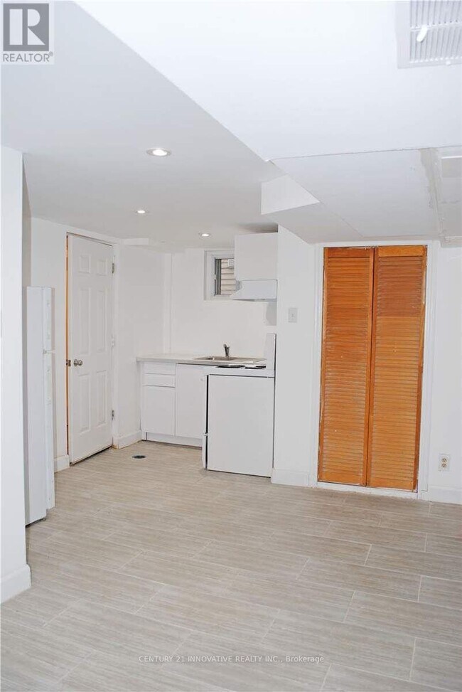 Photo - 42 St Dunstan Dr