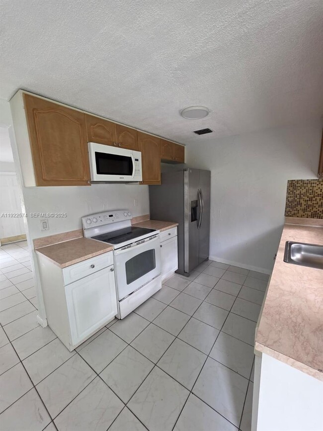 Photo - 5626 Freedom St