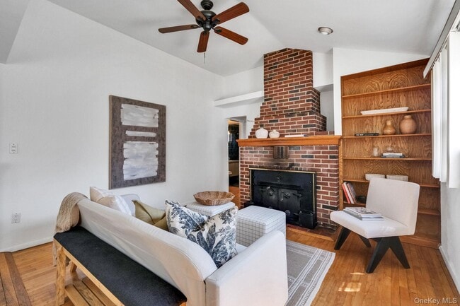 Photo - 15 Community Rd