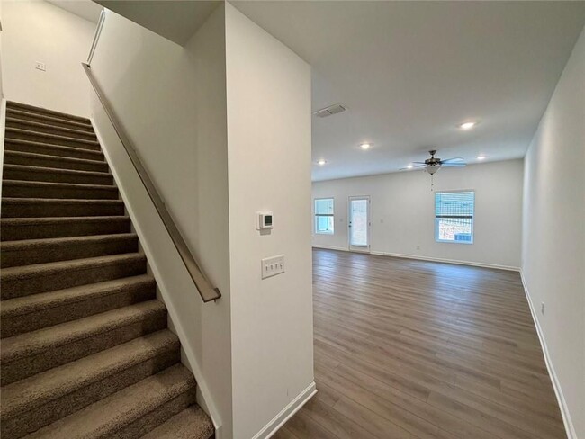 Photo - 5333 Frontier Ct