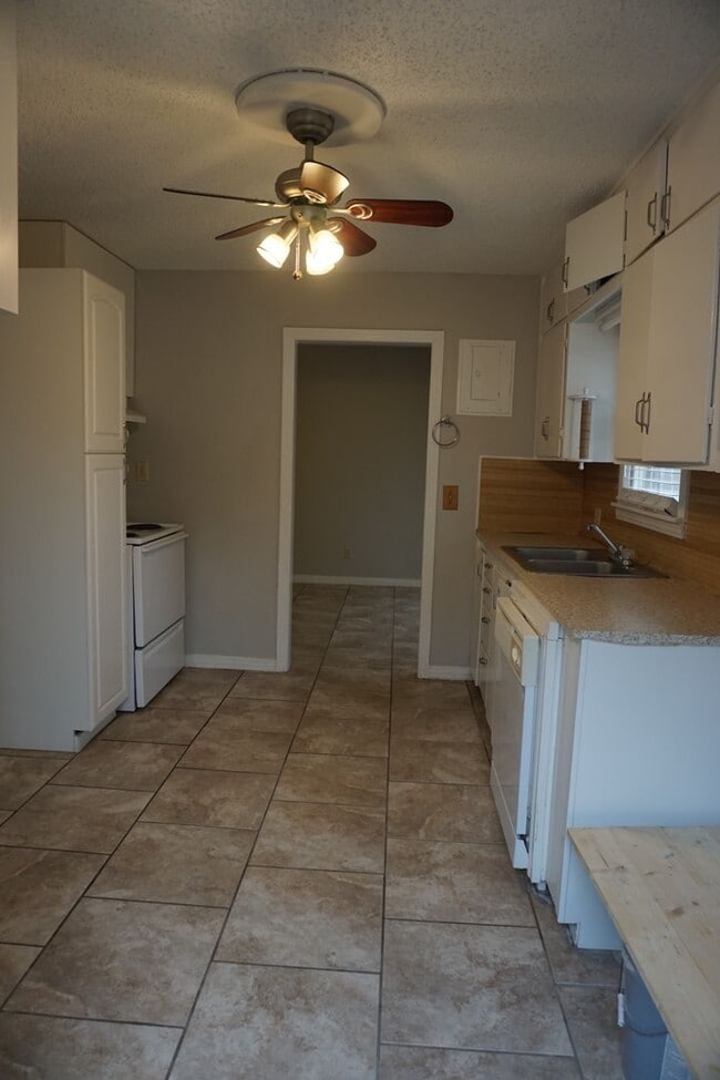 Photo - 4109 31st St