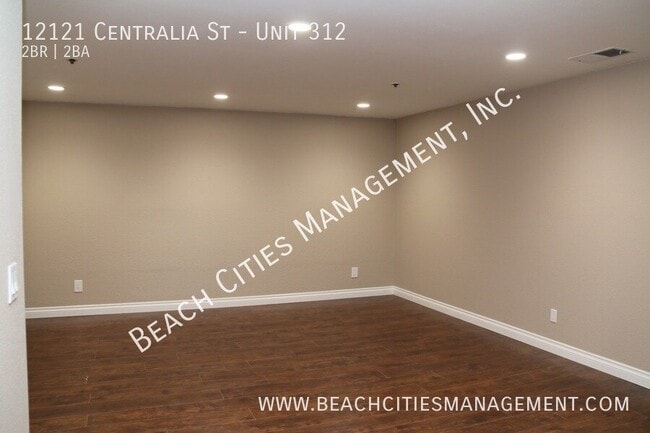12121 Centralia St Unidad 312