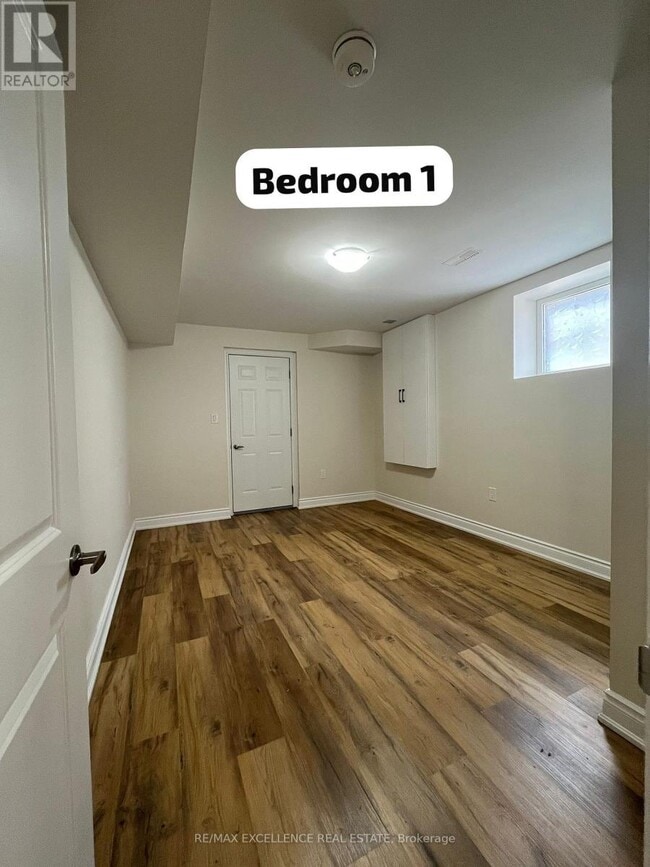 Photo - 27 Bachelor St