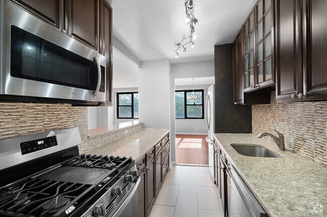 Building Photo - 201 Saint Pauls Ave Rental