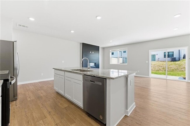 Photo - 1905 Westwind St