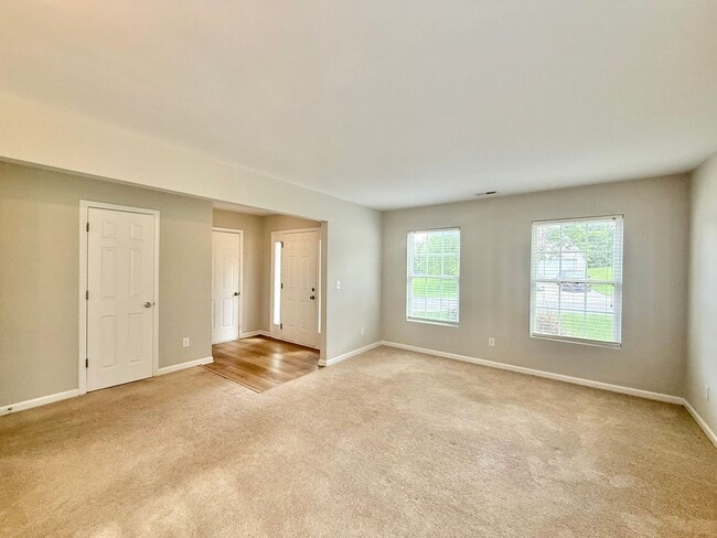Photo - 10 Red Sunset Ln
