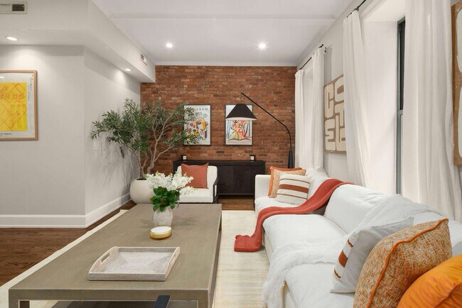 Photo - 49 W 16th St Unidad ID1388237P