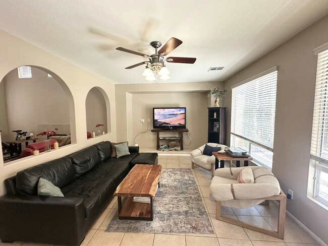 Photo - 11764 Via Esperanza St