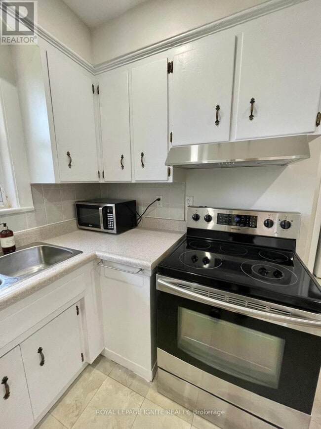 Photo - 39 Greenock Ave