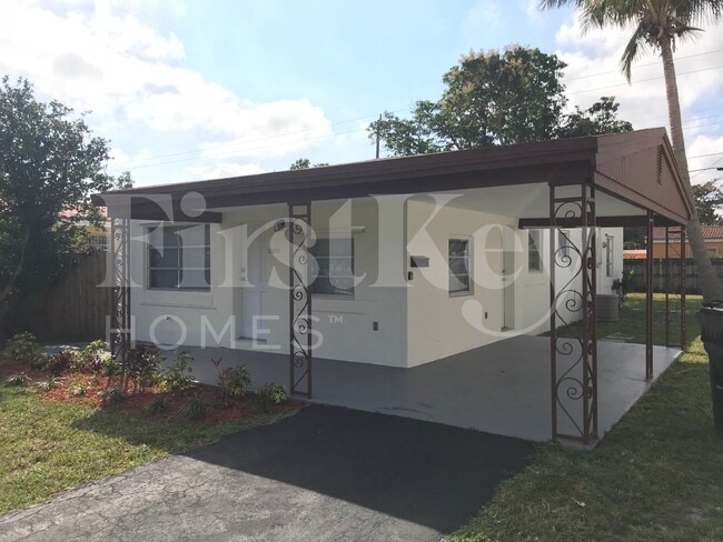 Photo - 17470 NE 19th Ave
