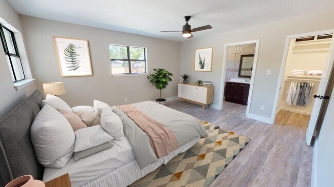 Photo - 204 Tower Dr