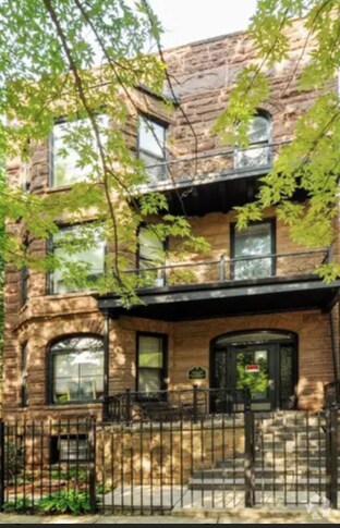 Building Photo - 3748 N Sheffield Ave Unit 3 Rental