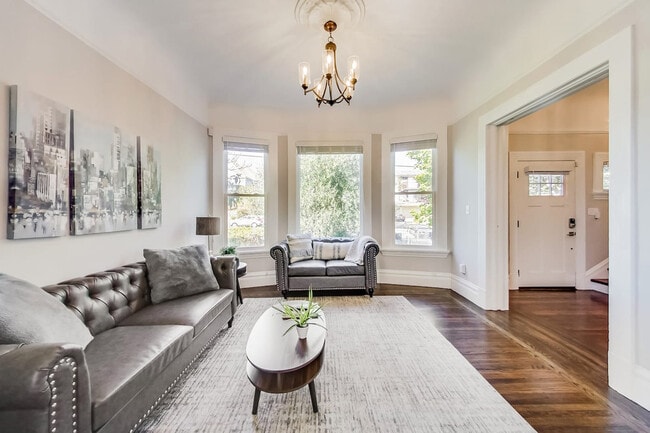 Photo - 2207 E 21st St Unit ID1259137P