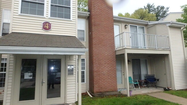 Building Photo - 4 Walden Dr Unit 4 Walden Dr apt 18