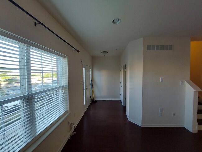 Photo - 3845 Jacob Stout Rd