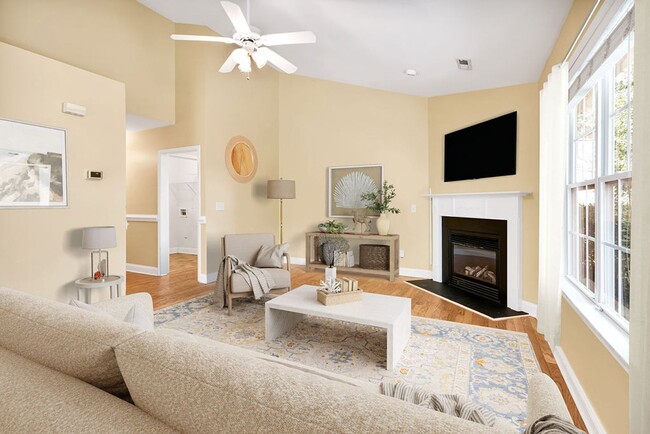 104 Grasmere Ct