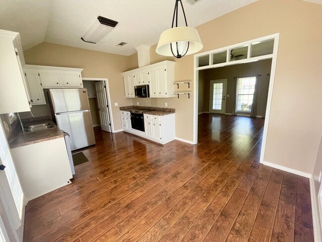 Photo - 3/2 For Rent in Brandon 047!