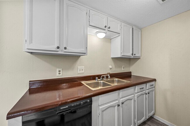 Photo - 505 N Morris St Unit 5