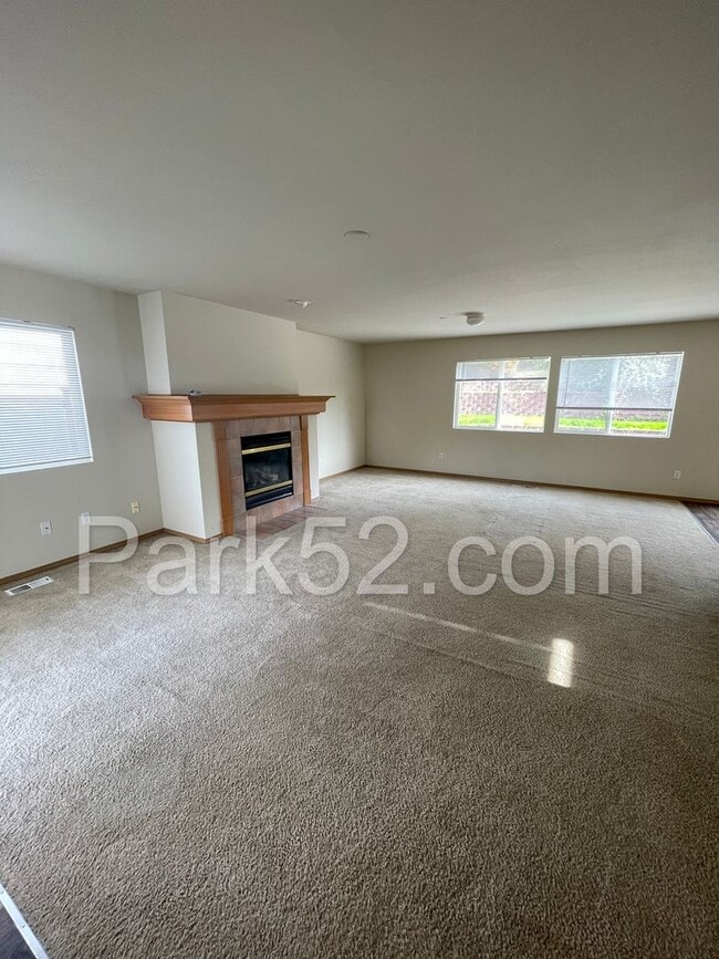 Photo - DuPont 4 Bedroom Single Family