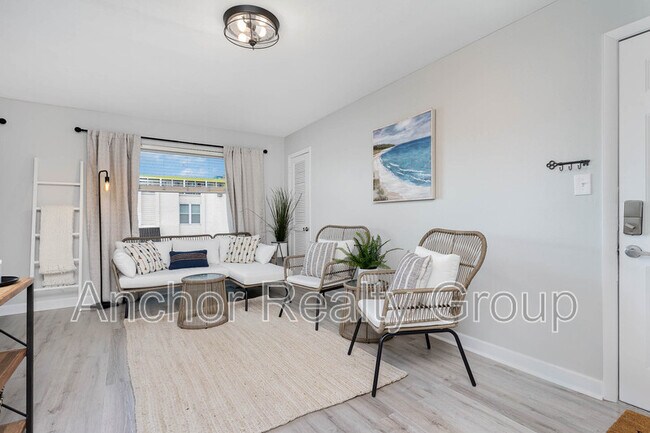 Photo - 909 Pacific Ave