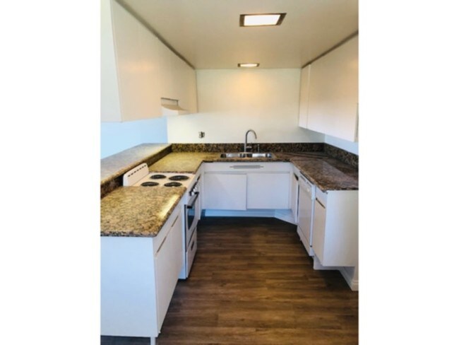 Photo - 3650 W Clark Ave