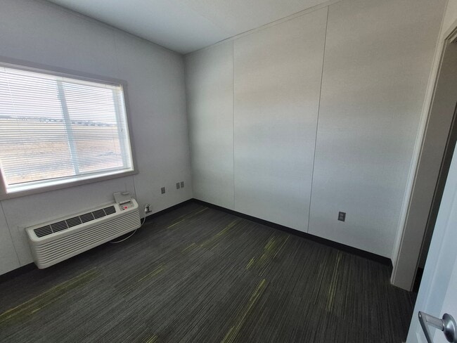 Photo - 458 N Creek Dr Unit 211