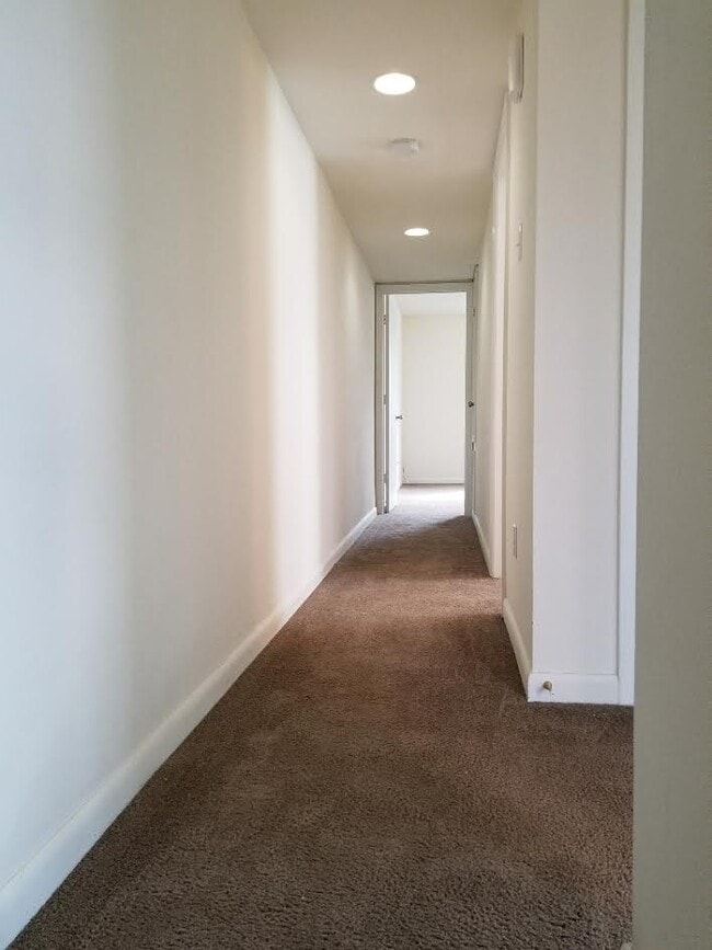 Photo - 5100 W Esplanade Ave Unidad 5106