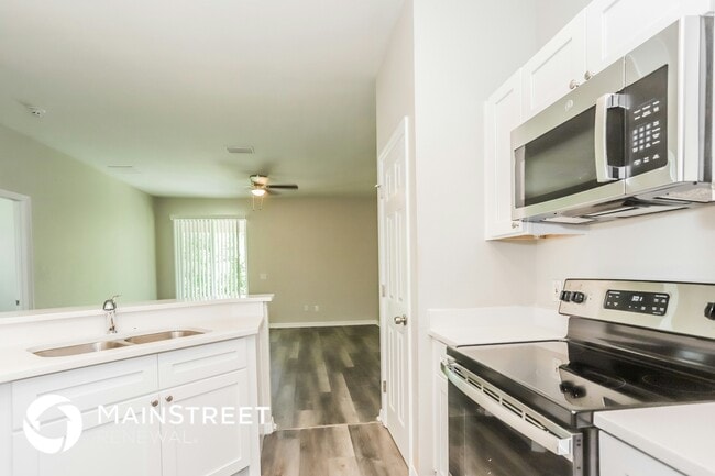 Photo - 7836 Evinrude Ave