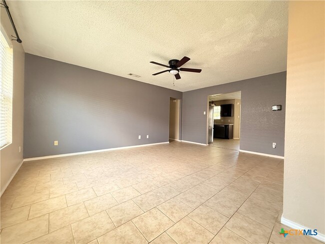Photo - 303 Carly Dr