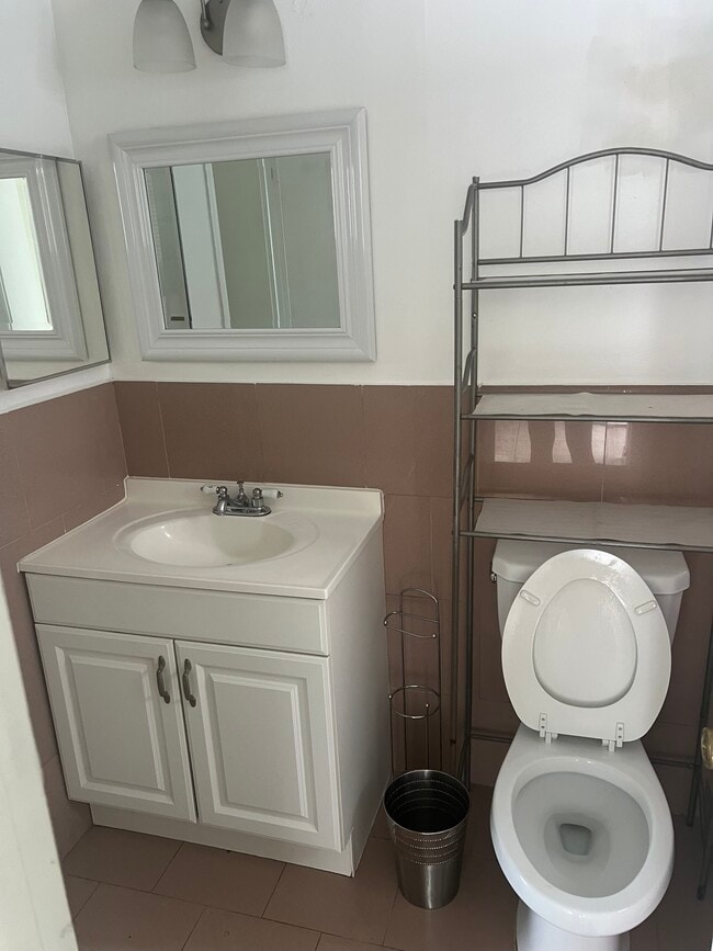 Photo - 7701 Camino Real Unidad A-404