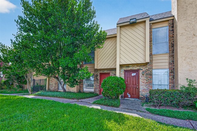 3303 W Greenridge Dr Unit 8