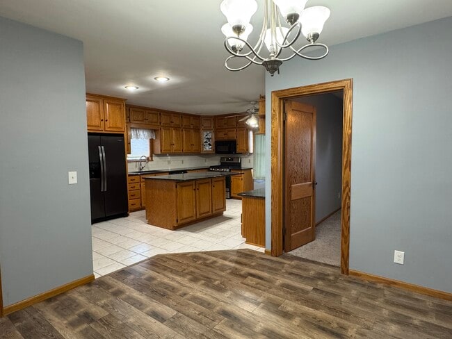 Photo - 1020 Brown St