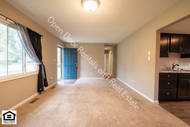 Photo - 1727 Maplewood Rd