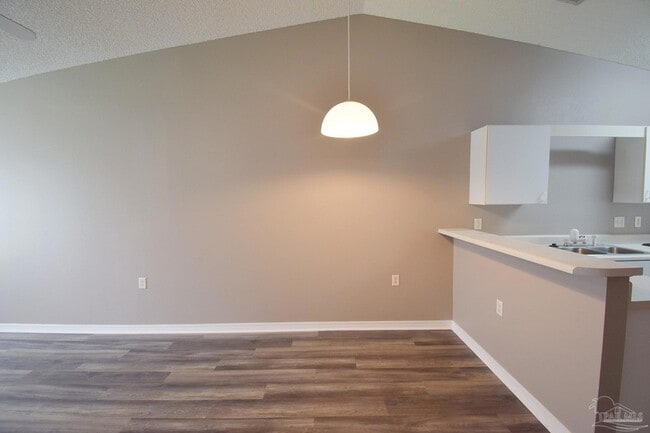 Photo - 309 Loveland Cir
