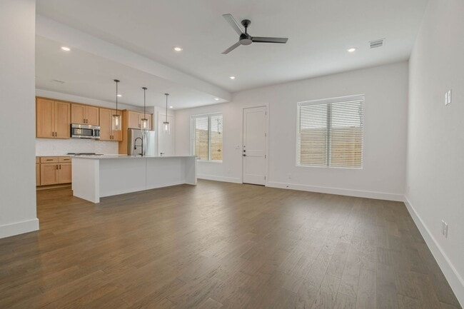 Photo - Available for Immediate or January Move in...