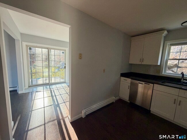 Photo - 154 E Main St Unit A